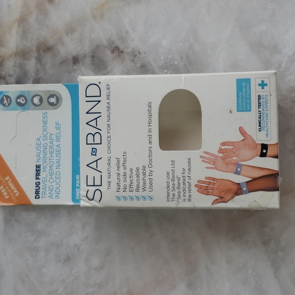 •Sea Band one pair Child  Acupressure Wrist Band - Picture 3 of 6